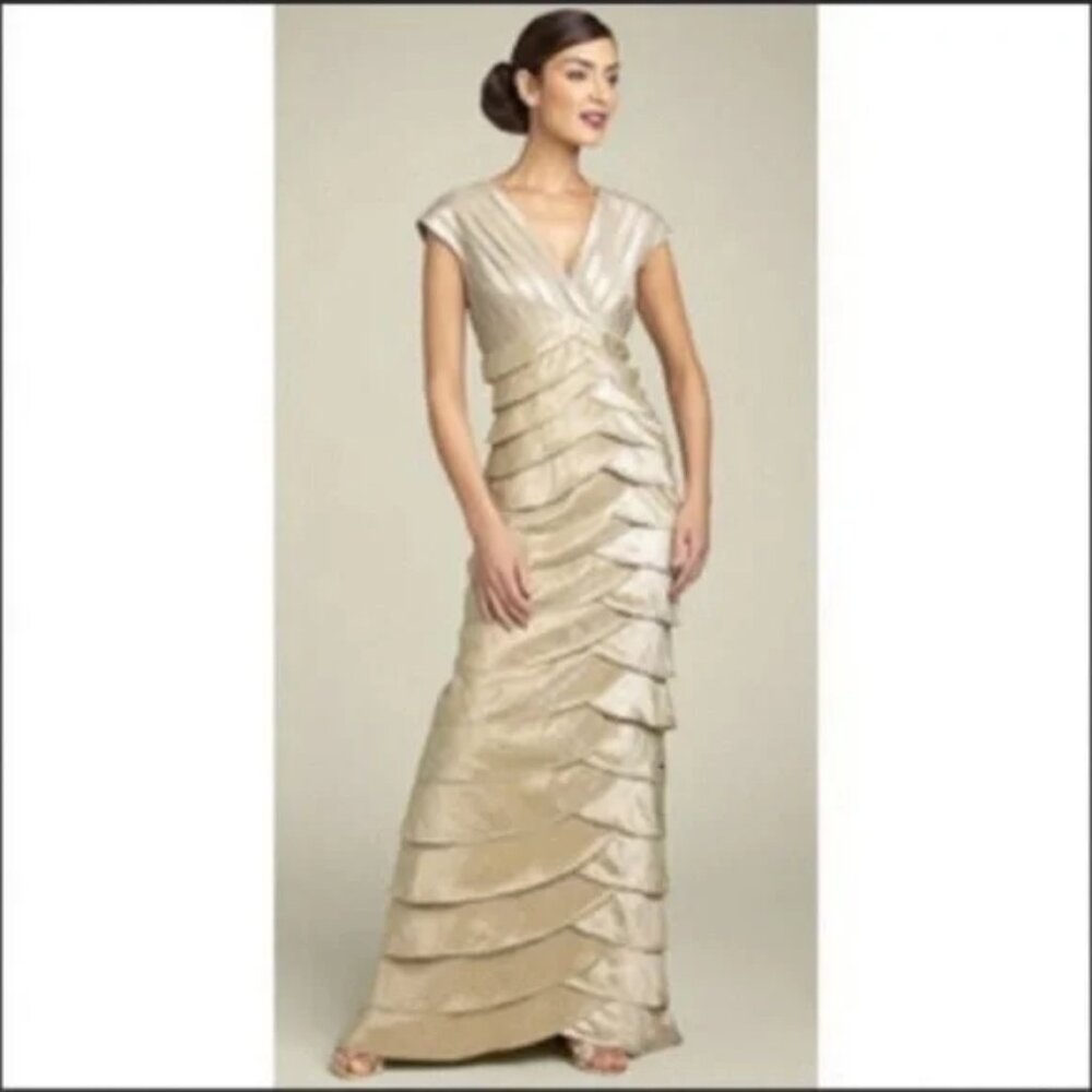 Adriana Papell Occasions Women's Size 8 Champagne Gold Tiered Formal Gown